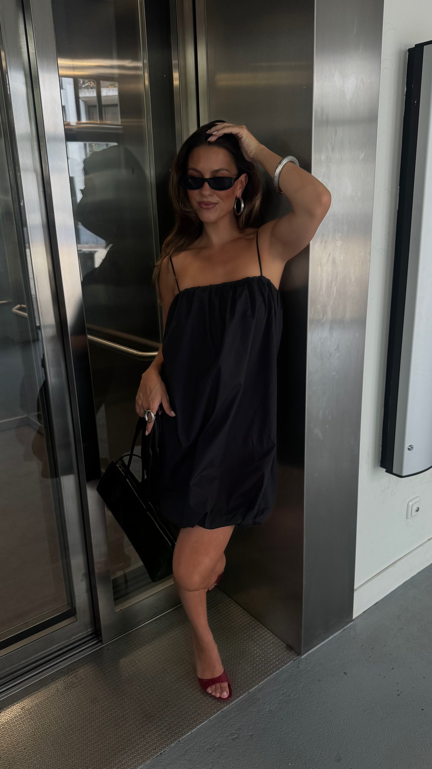 MINI BALLOON DRESS - BLACK
