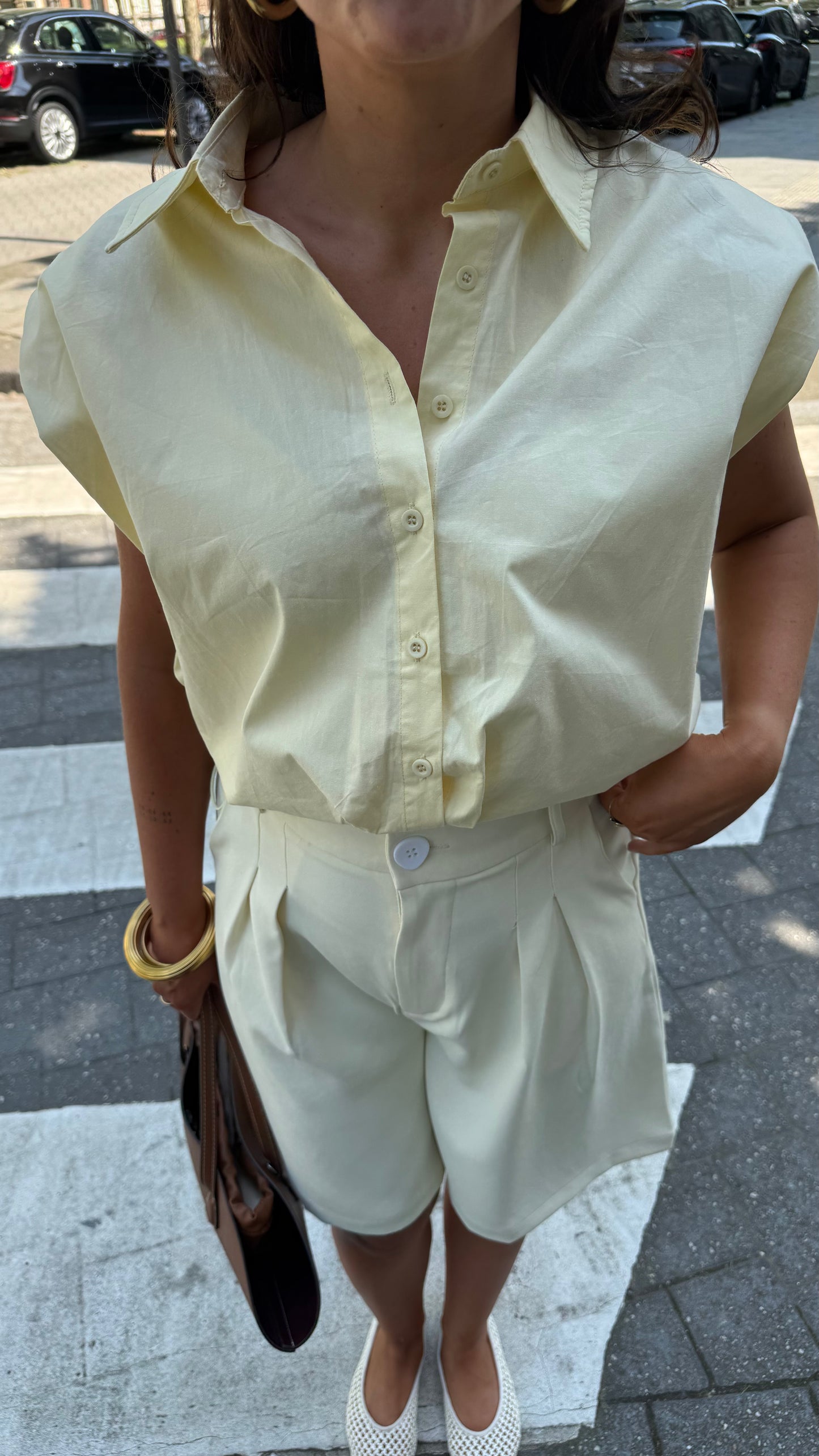 CROPPED BLOUSE WITH SHOULDER PADS - BUTTER YELLOW