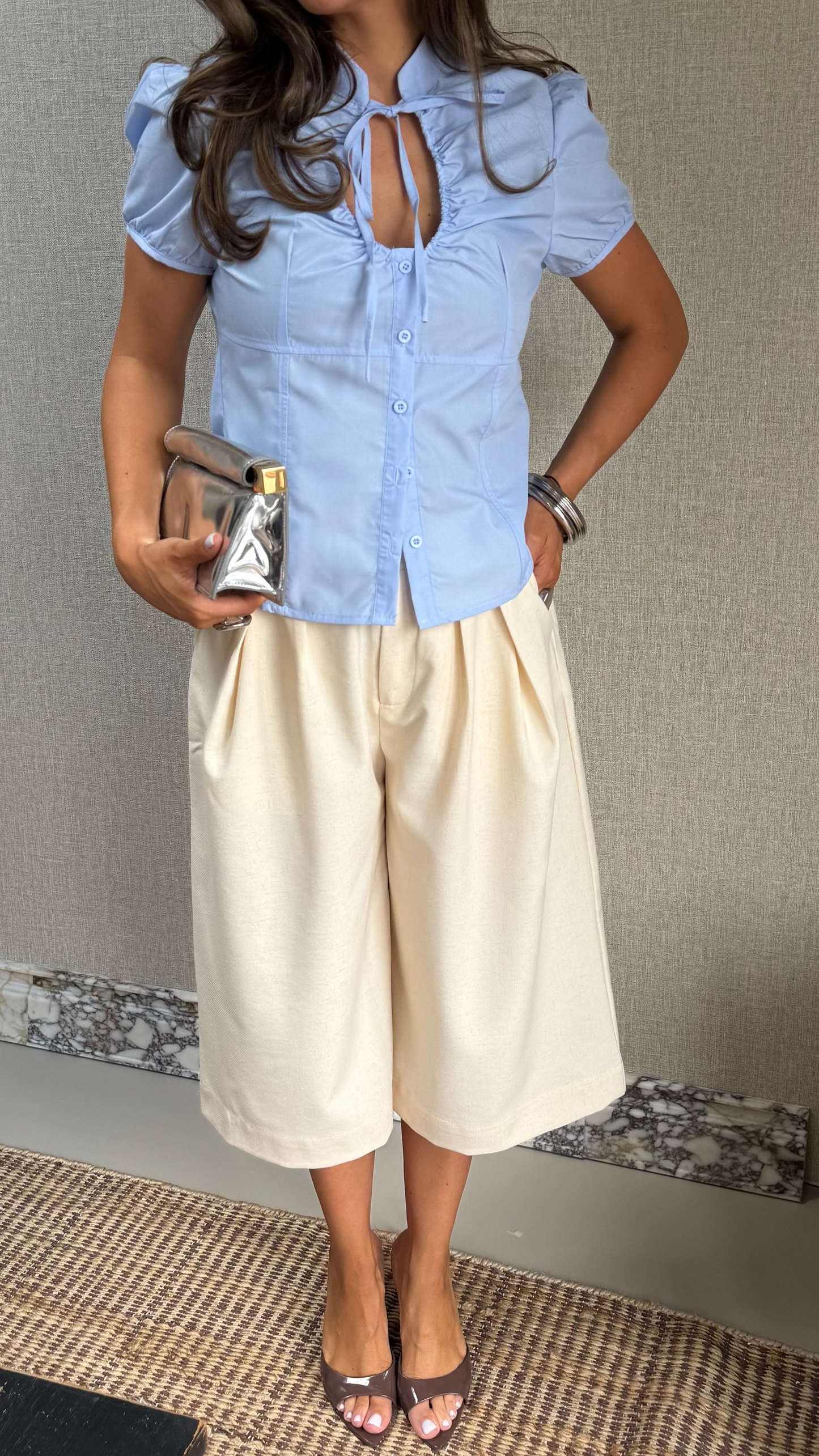 SHORT SLEEVE BALLOON BLOUSE - LIGHT BLUE