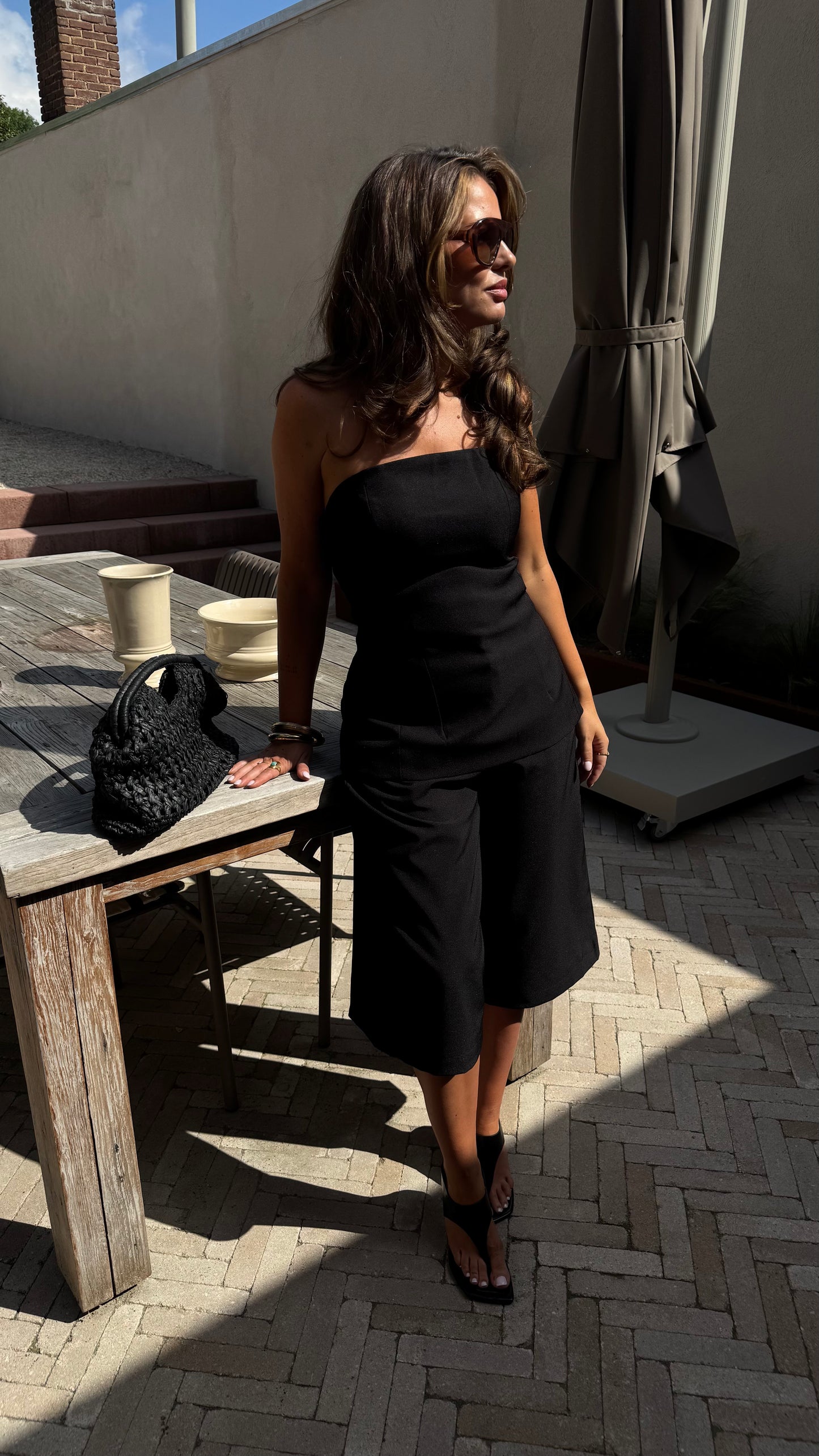 STRAPLESS TOP - BLACK