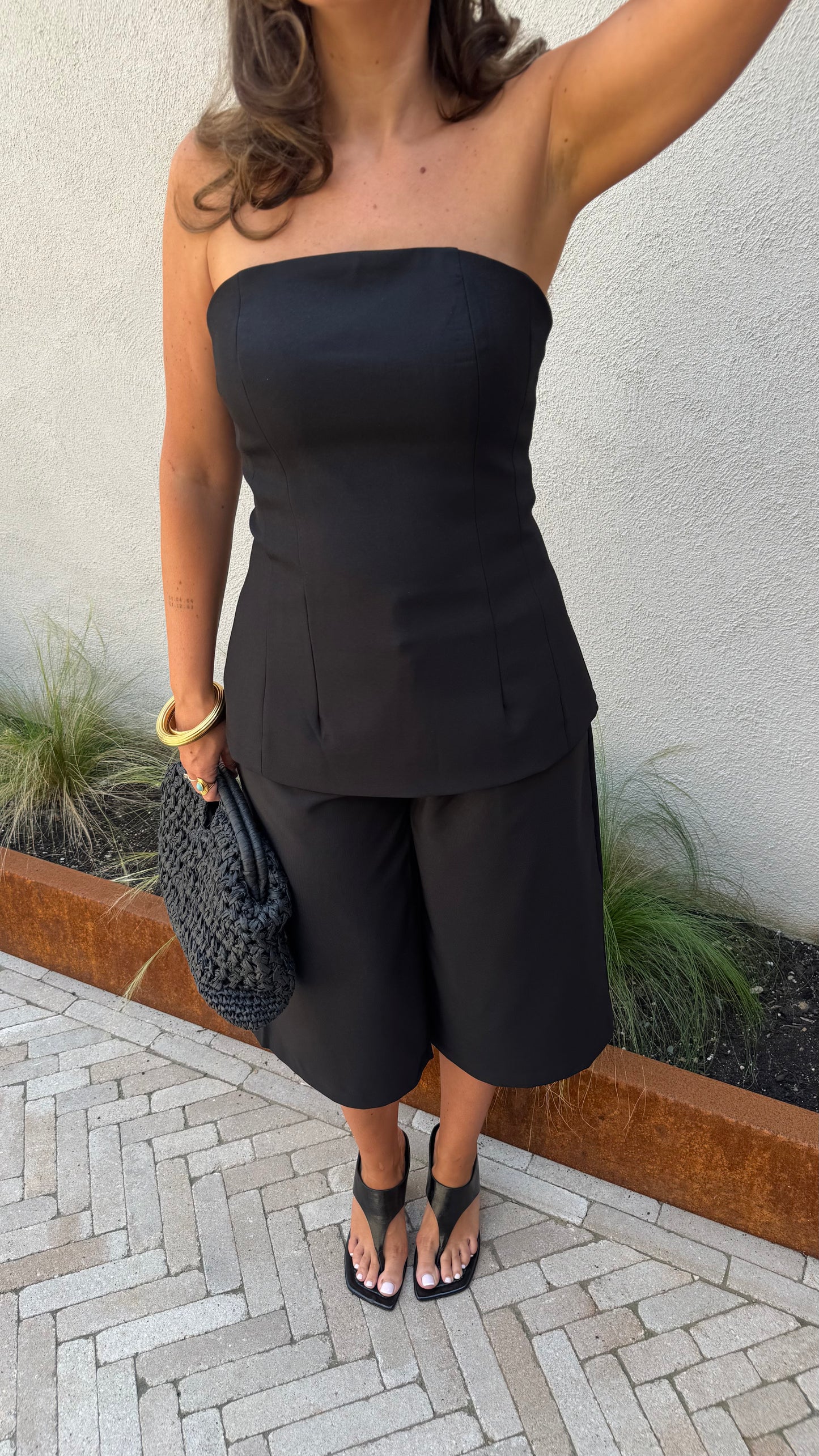STRAPLESS TOP - BLACK