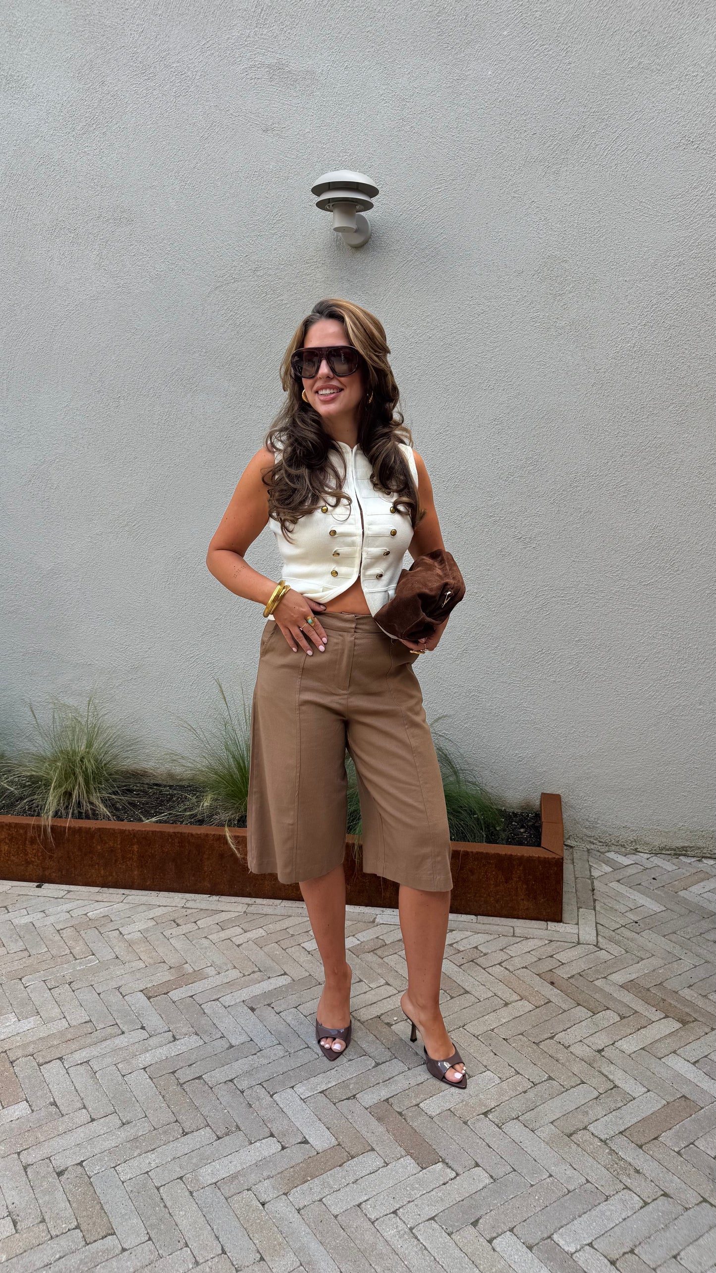 BERMUDA - BROWN