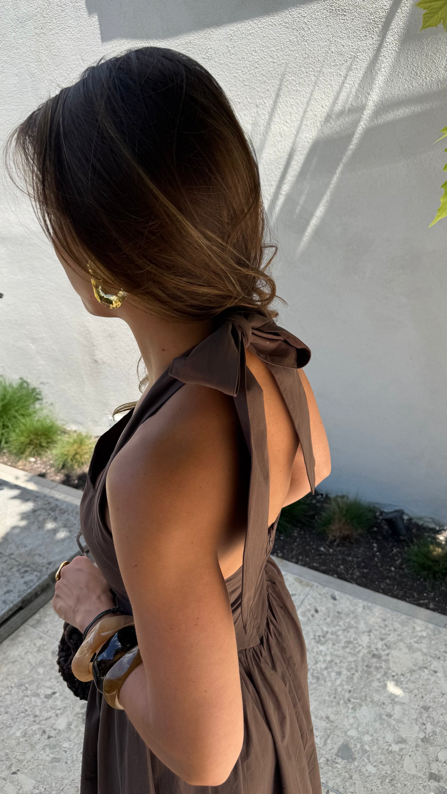 DETAILED HALTER DRESS - BROWN