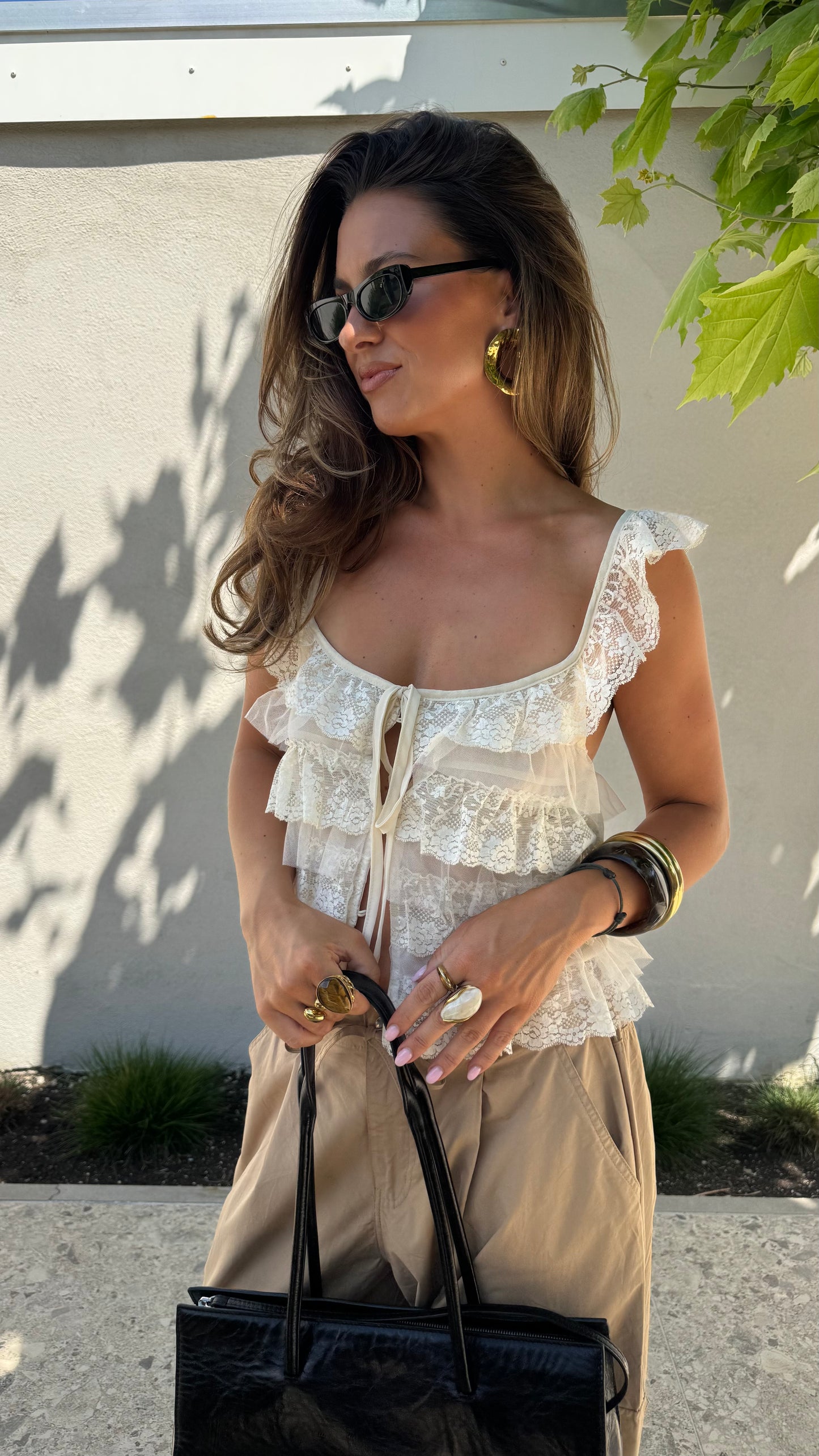 RUFFLE TOP - CREME