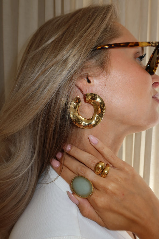 CHUNKY TEARDROP RING - GOLD