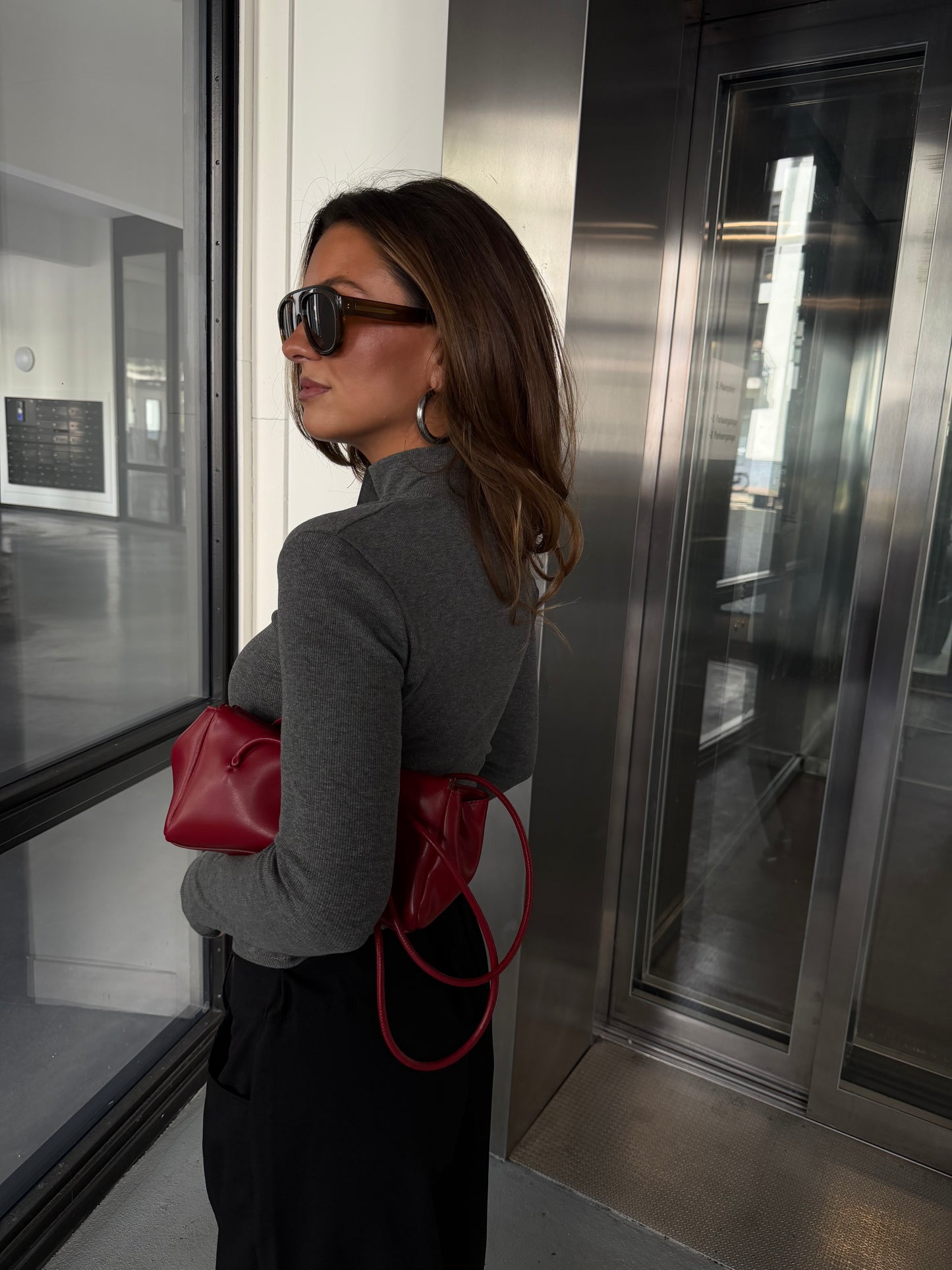 BASIC TURTLE NECK - DARK GREY