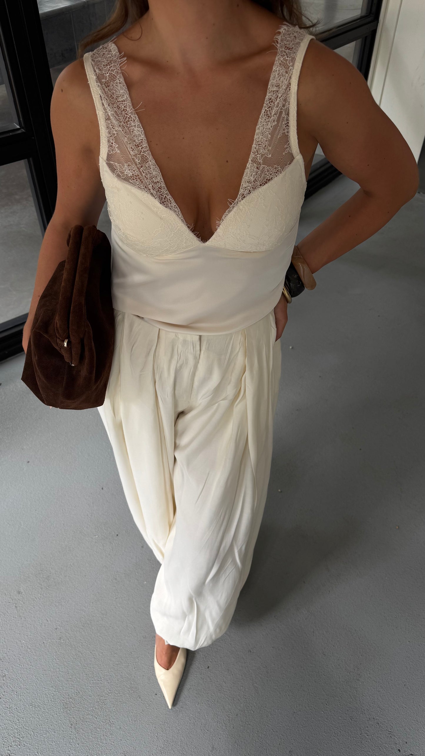 SATIN TOP WITH LACE - CREME