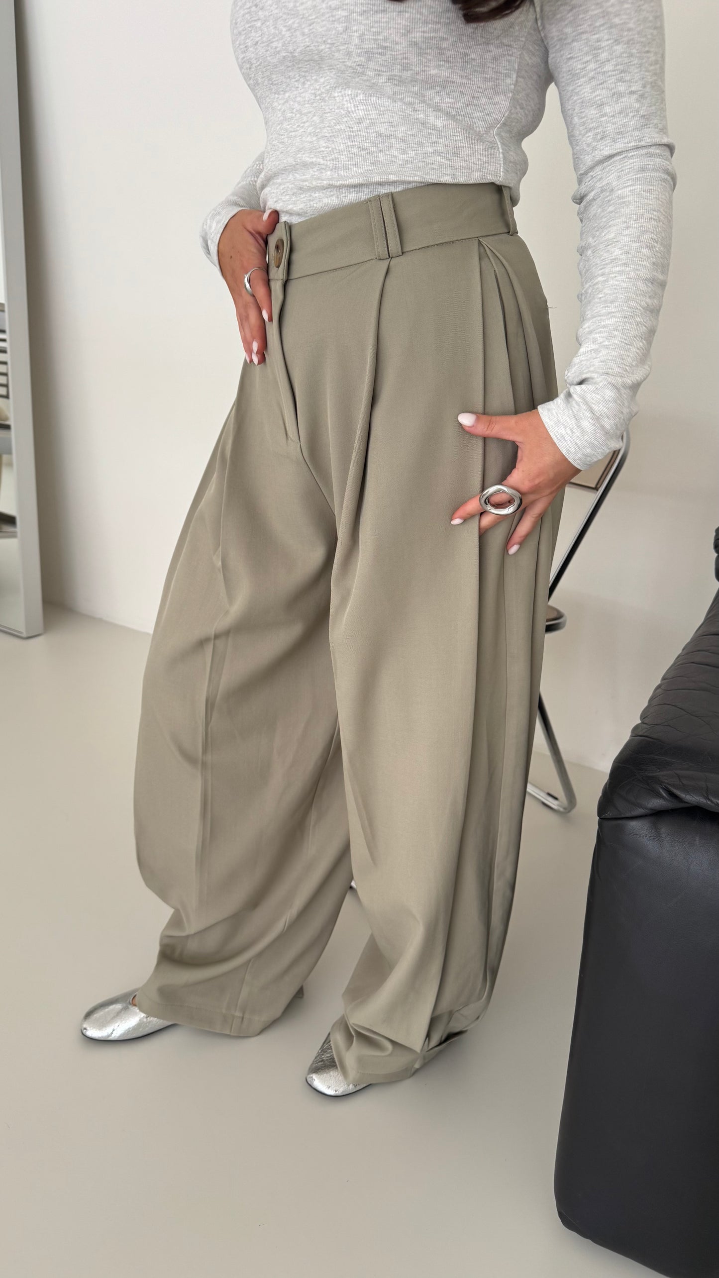 WIDE BALLOON PANTALON - OLIVE GREEN