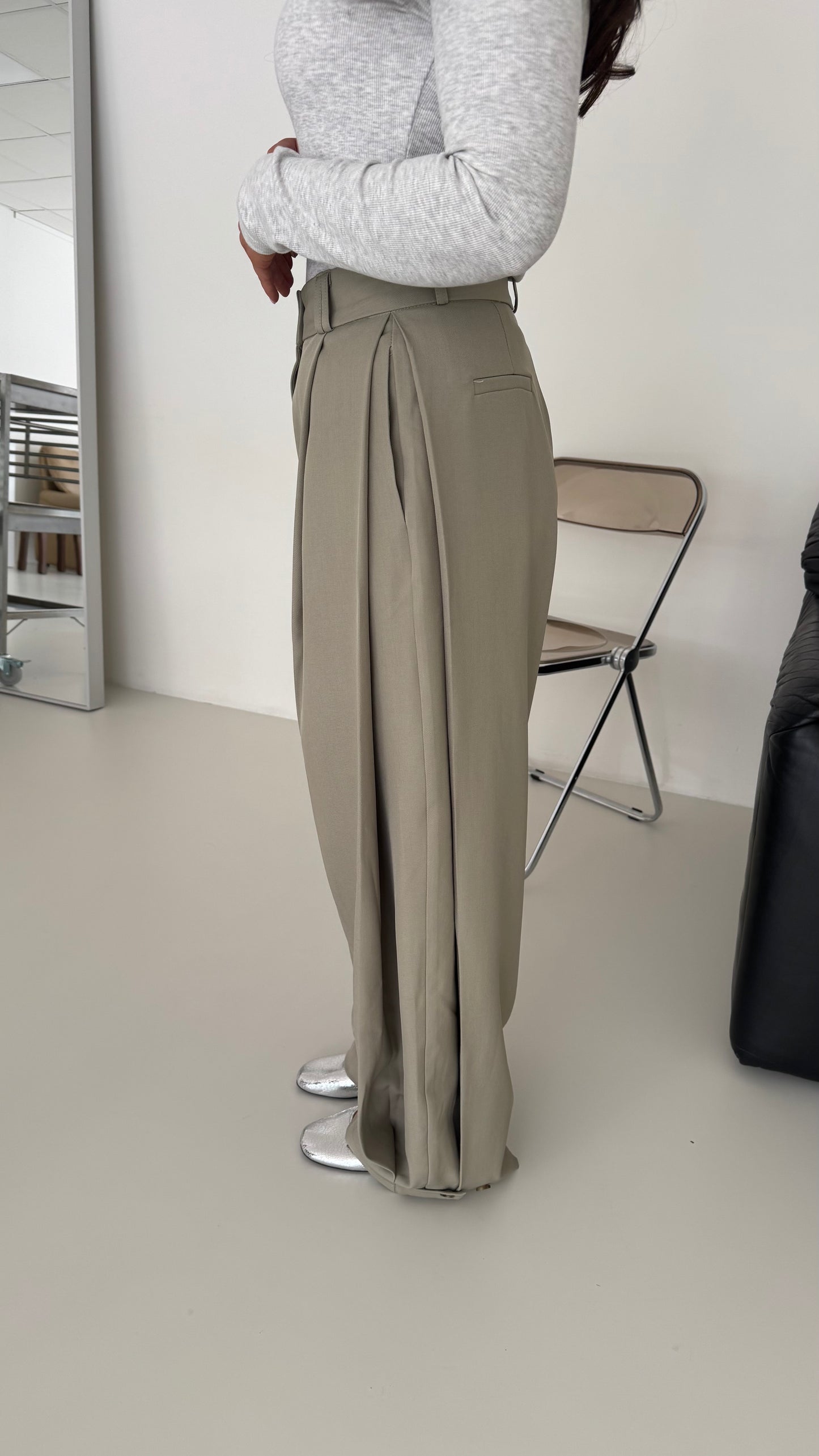 WIDE BALLOON PANTALON - OLIVE GREEN